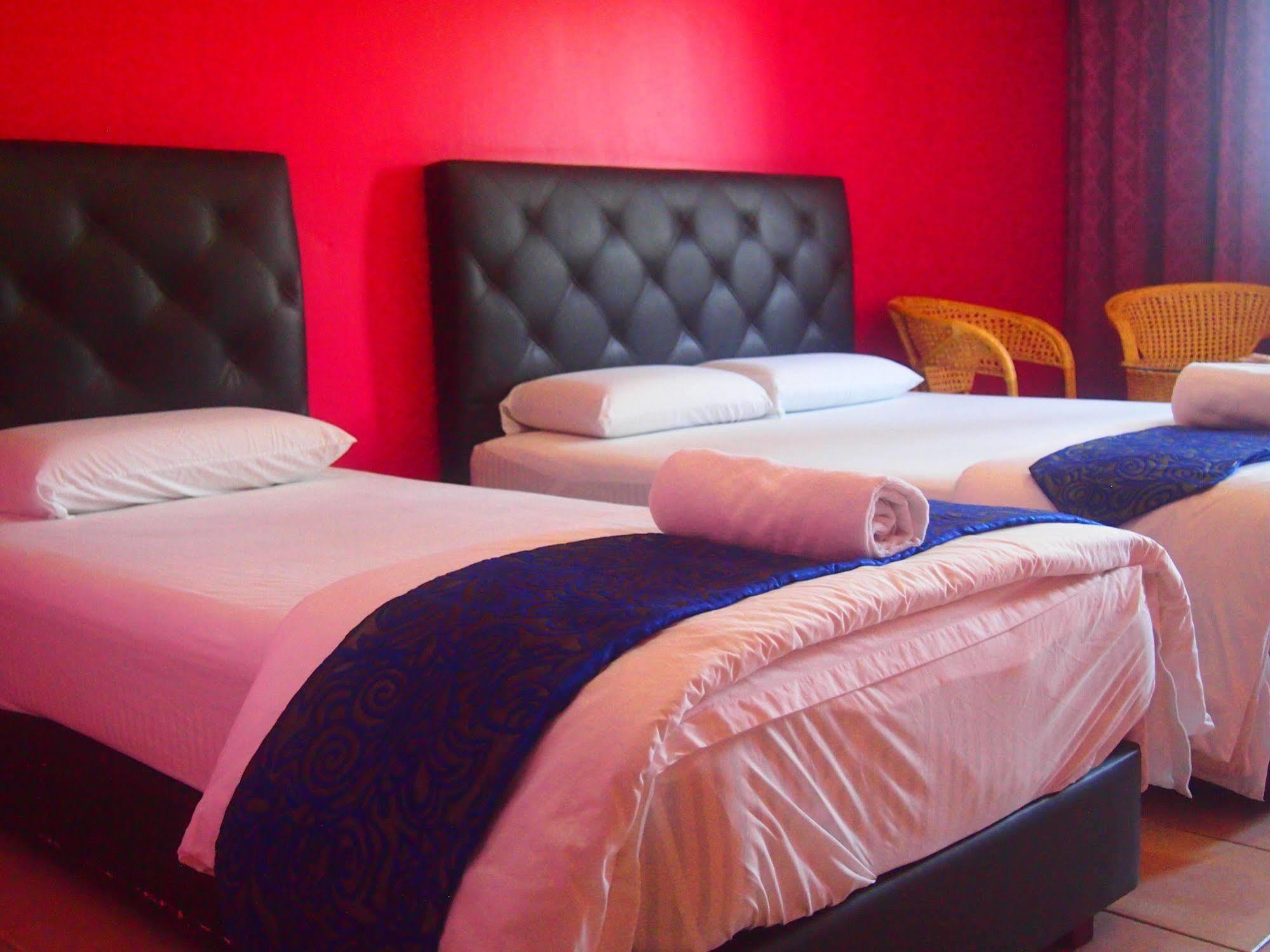 Senawang Star Hotel *